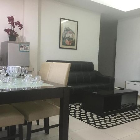Ipoh Apartment Екстериор снимка